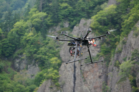 Sony Action Cams installed on RC helicopters used to video the dynamic scenes of the dam (Photo: Bus ... 