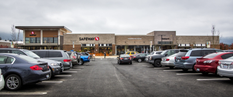 Safeway, one of Grand Ridge Plaza's newest anchor stores (Photo: Business Wire)