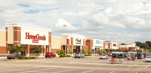 Wedgewood Commons Shopping Center (Photo: Business Wire)