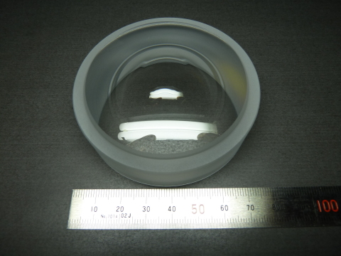 Glass-molded aspheric lens: 75 mm in diameter (Photo: Business Wire)