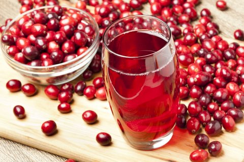 Cranberries contain more naturally occurring polyphenols than most other common fruits. New research ... 