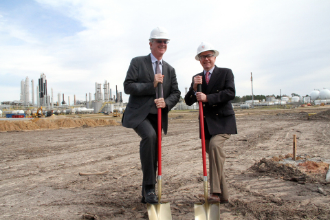 David Sudolsky, CEO of Anellotech and Simon Upfill-Brown, CEO of Trecora Resources, break ground on  ... 
