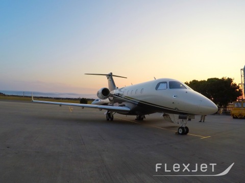 A Flexjet Embraer Legacy 450 Midsized Business Jet (Photo: Business Wire)