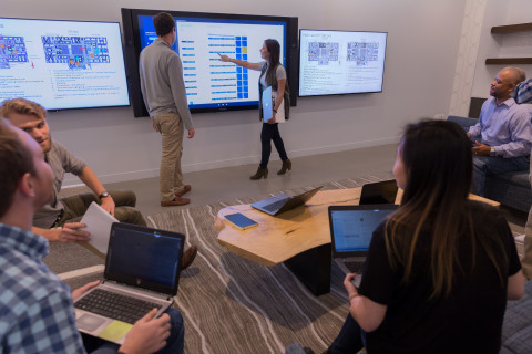 The Accenture Digital Hub: Chicago uses a variety of innovative technologies to help clients solve b ... 