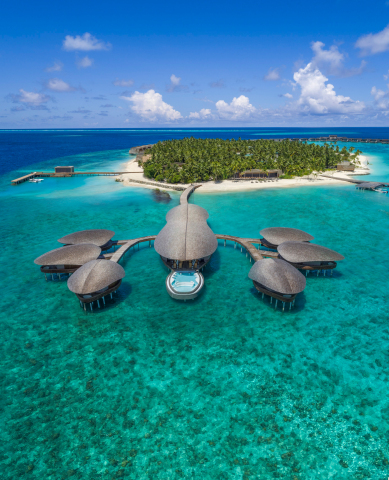 The St. Regis Maldives Vommuli Resort (Photo: Business Wire)