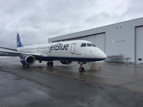 JetBlue Embraer 190 arrives at Premier Aviation's Rome, NY facility. (Photo: Business Wire)