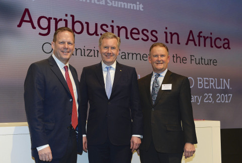 Rob Smith, AGCO Senior Vice President und General Manager, Europe & Middle East (EME); Christian Wul ... 