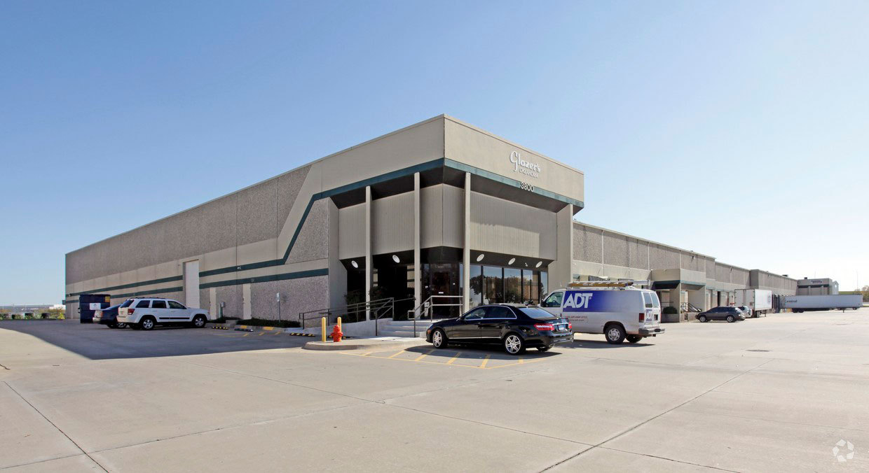 Sealy & Company Acquires Privately Traded REIT, Expanding Footprint in