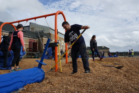 JetBlue crewmembers, in partnership with KaBOOM!, bring play back to Richstone Family Center in Hawt ... 