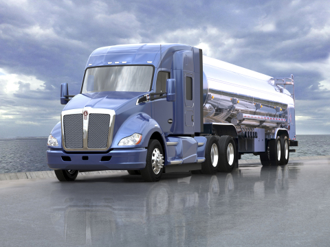 Kenworth Truck Company announces the introduction of a new 52-inch mid-roof sleeper for its flagship Kenworth T680. It is available with an aerodynamic roof fairing for customers who operate van body trailers or without a roof fairing for flatbed or tanker operators. (Photo: Business Wire)