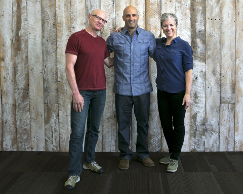 Clif Bar CEO Kevin Cleary, center, with Clif Bar owners Gary Erickson and Kit Crawford (Photo: Business Wire)