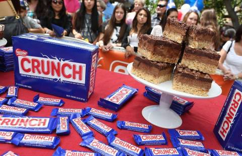 Sweet Mandy B's Nestle Crunch Birthday Bar from Chicago is the grand prize winning treat in the Nestle Crunch 75th Birthday Showdown bakery competition (Photo: Casey Rodgers/Invision for Nestle Crunch)