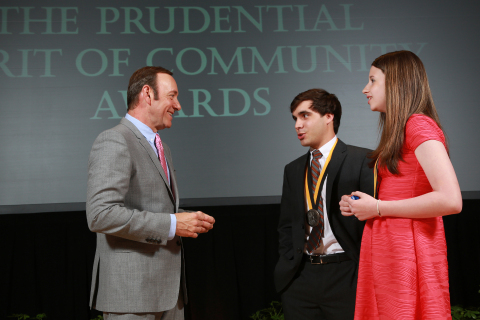 Academy Award-winning actor Kevin Spacey congratulates David Resnick, 18, of Roswell (center) and Kelsey Hirsch, 13, of Cumming (right) on being named Georgia's top two youth volunteers for 2013 by The Prudential Spirit of Community Awards. David and Kelsey were honored at a ceremony on Sunday, May 5 at the Smithsonian's National Museum of Natural History, where they each received a $1,000 award. (Photo: Business Wire)