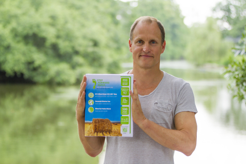 Step Forward Paper is now available in the U.S. exclusively at Staples. The high-quality and affordably priced straw-based copy paper is produced by Prairie Pulp & Paper Inc., a company co-founded by Woody Harrelson. (Photo: Business Wire)