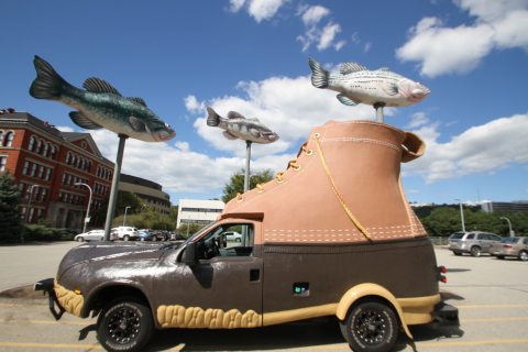 The L.L.Bean Bootmobile, a larger-than-life version of the iconic Bean Boot, will return to Pittsburgh to host the first-ever "Outdoor Discovery Day" on Schenley Plaza on Saturday, June 29, as part of L.L.Bean's summer-long Outdoor Discovery Tour. (Photo: Business Wire)