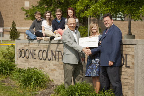 In honor of Kimberly Shearer and educators everywhere, Dollar General made a $10,000 donation to Boone County High School in Florence, Ky. (Photo: Business Wire)