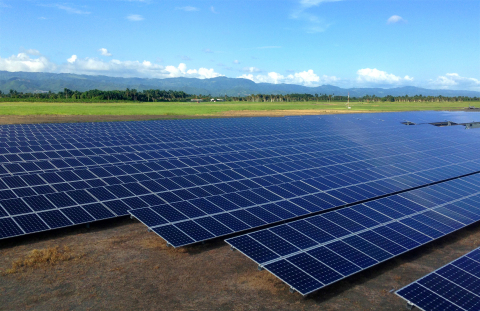 A 1.5-megwatt SolarWorld solar system at Cibao International Airport is Dominican Republic's largest solar installation. (Photo: Business Wire)