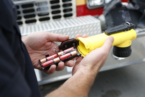Duracell is donating one million of its new Quantum(TM) batteries to first responders across North America to power their life-saving equipment, such as flashlights, breathing apparatuses, carbon monoxide (CO), radiation and gas meter, as well as for community outreach around safety. (Photo: Business Wire)