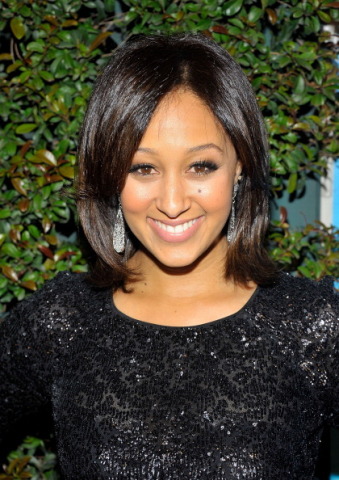 Celebrity mom Tamera Mowry-Housley teams up with Clearblue to introduce the FIRST and ONLY home pregnancy test that detects pregnancy and estimates weeks (Photo: Business Wire)