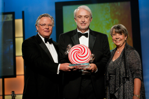 From left to right: Clifford Hudson, chairman, chief executive officer and president of Sonic Corp.; Dennis Clark, president and chief executive officer of Encore Restaurants, Inc. and Linda Clark, vice-president and chief financial officer of Encore Restaurants, Inc. (Photo: Business Wire)