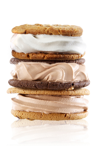 Orange Leaf Frozen Yogurt introduces To Go cookie sandwiches filled with froyo from their local store. (Photo: Business Wire)
