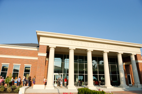 From the outside, the new Pryor Learning Commons -- a 24-hour bookless library at William Jewell College -- looks like a traditional college building, but what's inside is reshaping the student learning experience. (Photo: Business Wire)