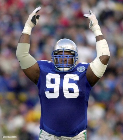 Seattle Seahawks Hall of Famer Cortez Kennedy will be on hand to sign autographs at the grand opening of Grand Ridge Plaza (Photo: Business Wire)