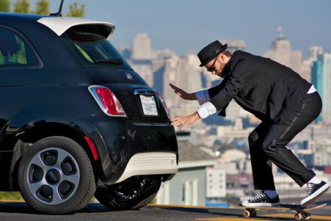 Picked from over 10,000 entries, Jamie Moore's winning photo for the "Jonesin' For A Fiat 500e" scores him a new Fiat 500e! (Photo: Business Wire)