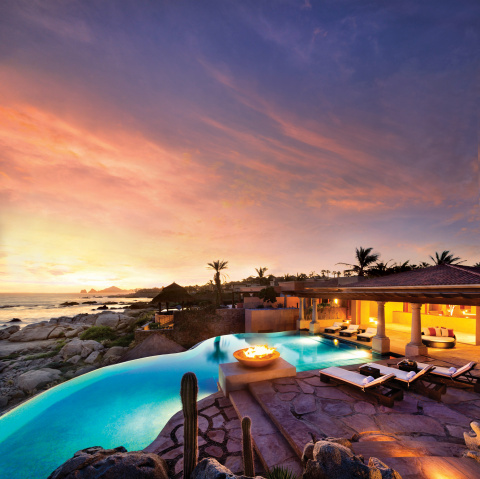 Inspirato's oceanfront "Villa Buenaventura" residence in Los Cabos, Mexico boasts five bedrooms, a private beach, a private pool and multiple hot tubs. (Photo: Business Wire)