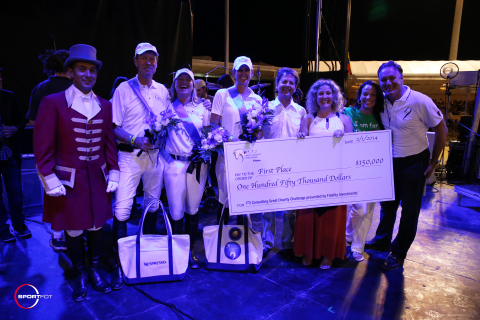 The winning presentation with ringmaster Gustavo Murcia, riders Ian Millar, Emily Kinch and Kelly Soleau, Greg Weiss, Kristin Solomon and Diana Reese for Speak Up for Kids, and Equestrian Sport Productions' CEO Mark Bellissimo. Photo © Sportfot (Photo: Business Wire)