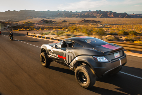 Local Motors Rally Fighter wearing custom-designed MakerBot Racing vinyl wrap, and featuring parts 3D-printed using a MakerBot Replicator2. (Photo: Business Wire)