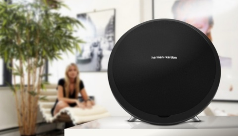 The Harman Kardon® Onyx Studio™ Bluetooth portable speaker delivers rich and realistic four-channel sound and includes a rechargeable lithium ion battery with up to five hours of playing time. (Photo: Business Wire)