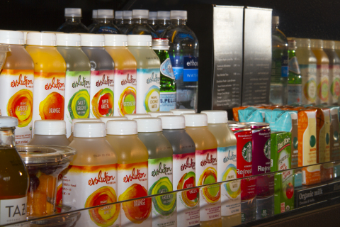 Evolution Fresh Brings More Cold-Pressed Juice to the U.S. Midwest with Availability in Chicagoland Starbucks Stores (Photo: Business Wire)