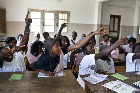 La pubertà non è un problema da risolvere: diamo alle ragazze i mezzi per riuscire a scuola