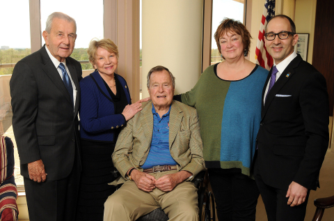 Pictured from left to right: Charlie Cheever, Chairman of Scobee Education Center Development Campaign; June Scobee Rodgers, Challenger Center Founding Chair; President George H.W. Bush; Jean Becker, Chief of Staff to President George H.W. Bush; Lance Bush, Challenger Center President & CEO. (Photo: Business Wire)