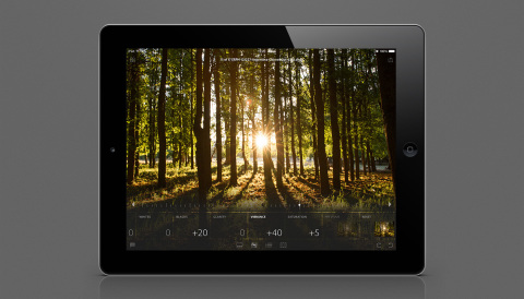 Edit everything from smartphone photos to raw images from DSLRs using Smart Previews. (Photo: Business Wire)