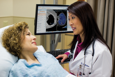 Carestream Health's Vue PACS supports multi-site reading of medical imaging exams and sharing of diagnostic information.(Photo: Business Wire)