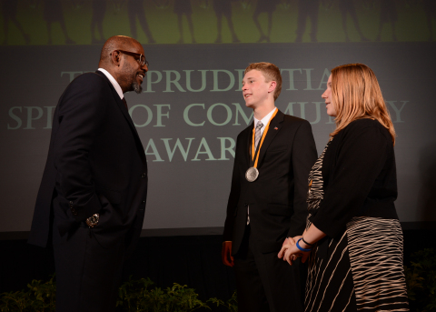 Academy Award-winning actor Forest Whitaker congratulates Sean Egan, 18, of Staten Island (center) and Haley Maier, 11, of Gasport (right) on being named New York's top two youth volunteers for 2014 by The Prudential Spirit of Community Awards. Sean and Haley were honored at a ceremony on Sunday, May 4 at the Smithsonian's National Museum of Natural History, where they each received a $1,000 award. (Photo: Business Wire)
