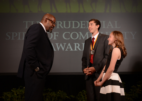 Academy Award-winning actor Forest Whitaker congratulates Christopher Younkins, 18, of Portland (center) and Kaylee Graham, 14, of Florence (right) on being named Oregon's top two youth volunteers for 2014 by The Prudential Spirit of Community Awards. Christopher and Kaylee were honored at a ceremony on Sunday, May 4 at the Smithsonian's National Museum of Natural History, where they each received a $1,000 award. (Photo: Business Wire)