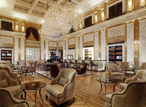 1873 HalleNsalon bar and lounge at Hotel Imperial, a Luxury Collection Hotel, Vienna (Photo: Business Wire)