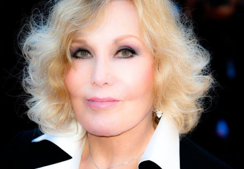 Legendary actress Kim Novak will join Cunard Line's flagship Queen Mary 2 on her eastbound 6 July Transatlantic Crossing (Photo: Business Wire)