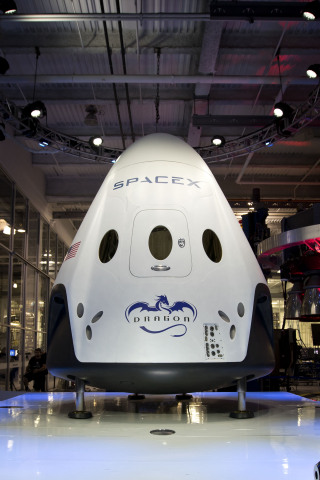 SpaceX's Dragon V2 spacecraft. (Photo: Business Wire)