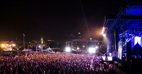 Uforia Music Festival 2013 Audience. (Photo: Business Wire)

