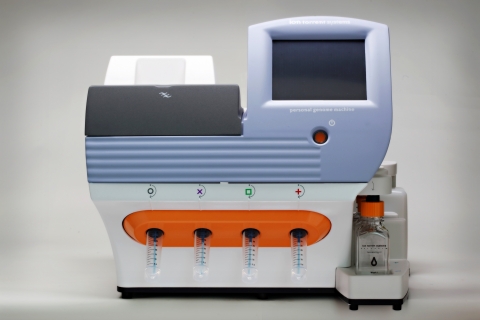 The Life Technologies Oncomine Cancer Research panels, running on the Ion Torrent Personal Genome Machine, have been adopted by MolecularMD and Selah Genomics. (Photo: Business Wire)