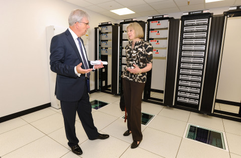 iomart CEO Angus MacSween explains the new technology on show in iomart's data centre (Photo: Business Wire)