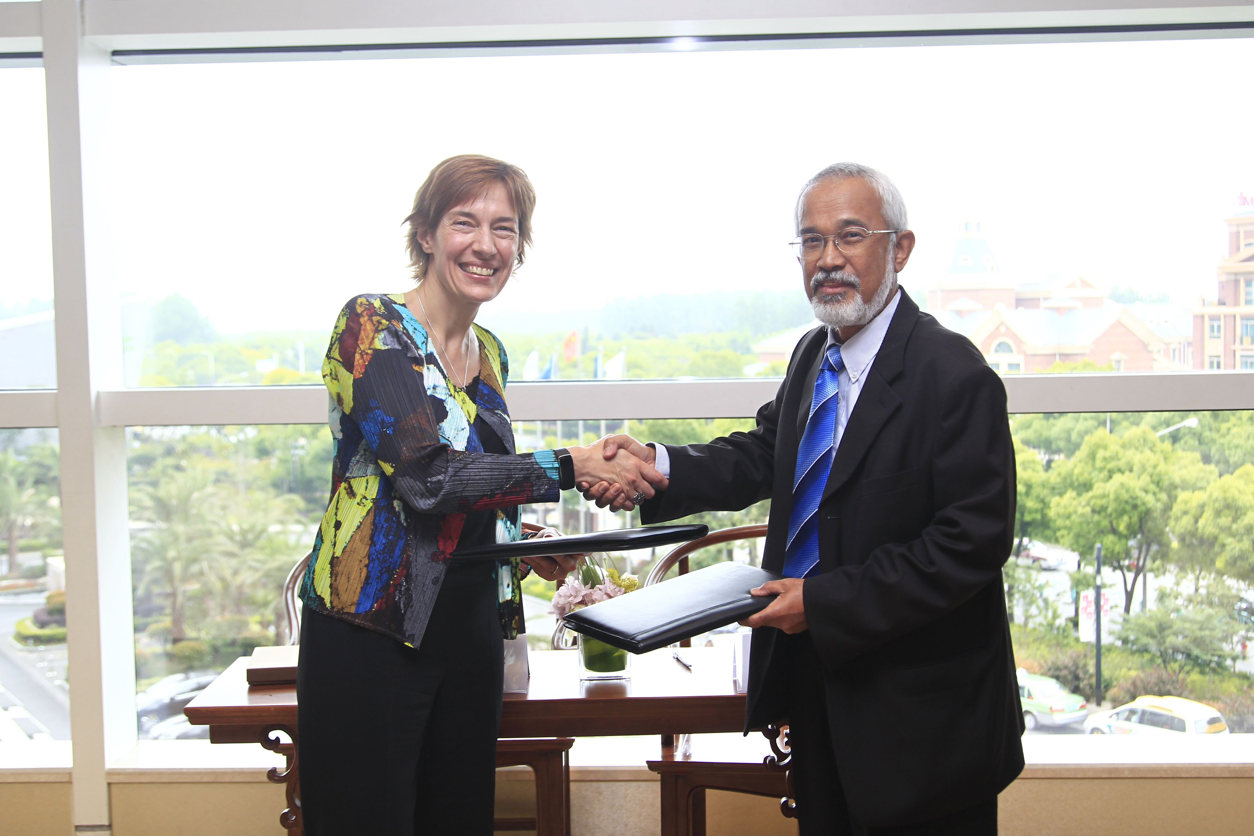 Gsma And Multimedia University Of Malaysia To Establish Graduate Programme On Communications Policy And Regulation Business Wire