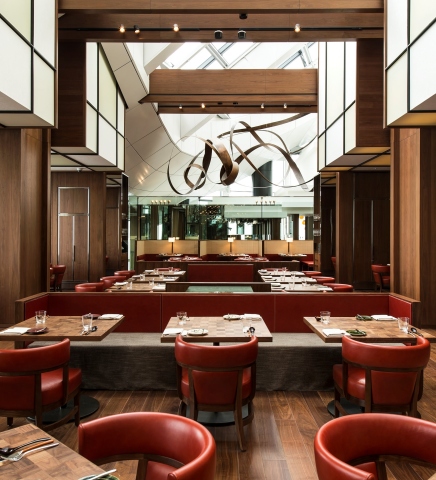 In a dramatic setting on the 51st floor, Andaz Tavern features refined European provincial cuisine prepared with seasonal Japanese ingredients. (Photo: Business Wire)