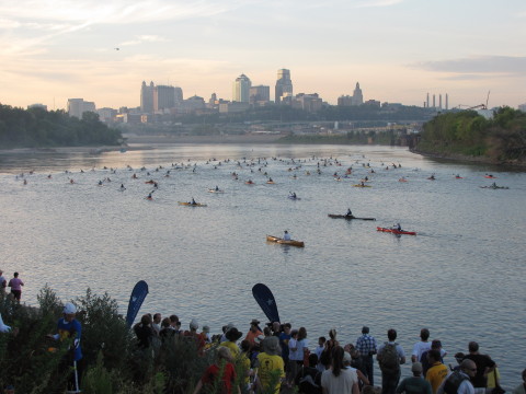 More than 400 boats leave Kansas City in the 2013 Missouri American Water MR340 river race. (Photo: Business Wire)