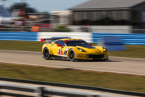 In Multiyear Agreement, Chevrolet Corvette C7.Rs to Benefit from Mobil 1™ Fully Synthetic Oil. (Photo: Business Wire)