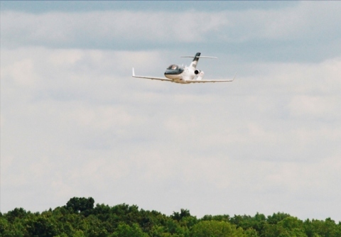 The first production HondaJet flew during the afternoon airshow with a demonstration that included high- and low-speed passes. (Photo: Business Wire)